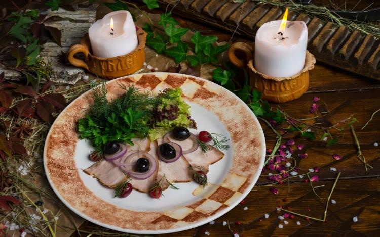 Грудинка варено-копченая картинка